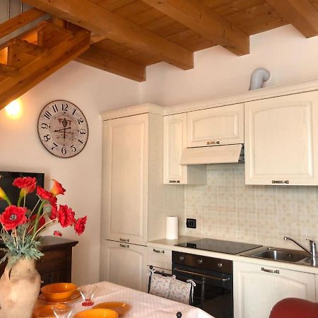 La Villetta In Residence Con Piscina E Vista Lago Parzanica Dış mekan fotoğraf