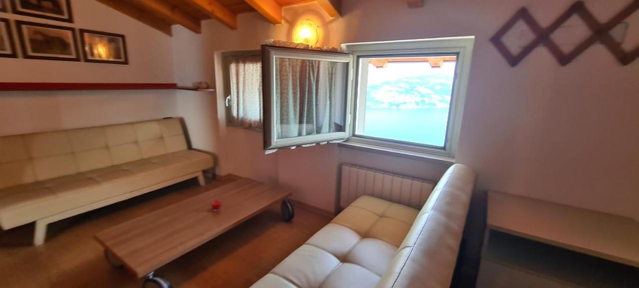 La Villetta In Residence Con Piscina E Vista Lago Parzanica Dış mekan fotoğraf