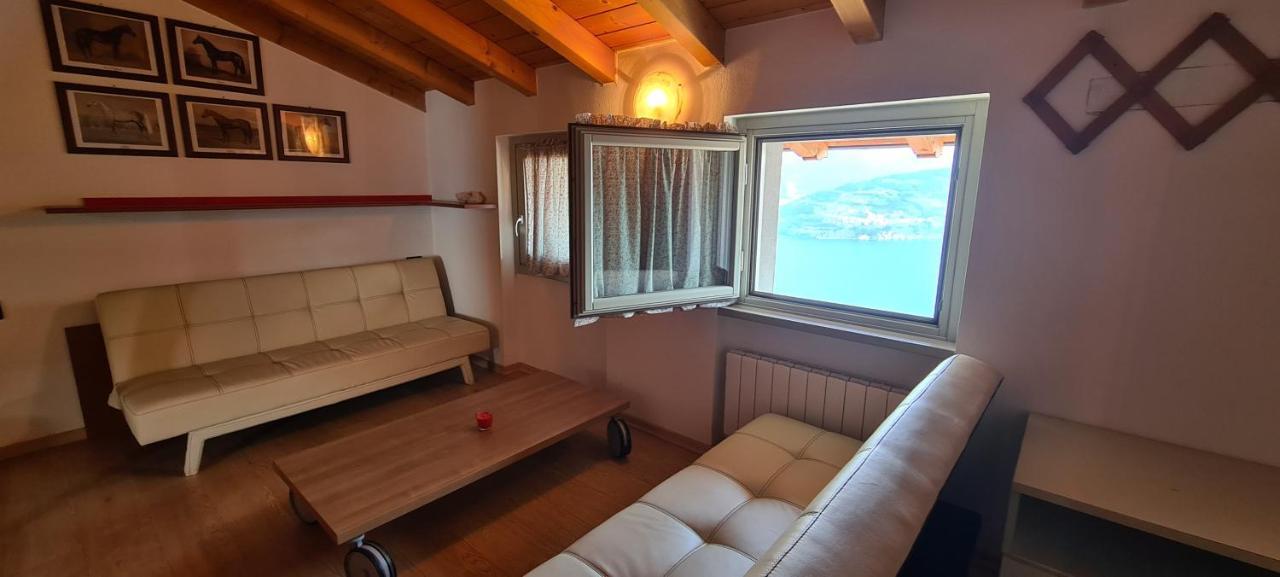 La Villetta In Residence Con Piscina E Vista Lago Parzanica Dış mekan fotoğraf